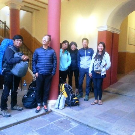 Villa Oropeza Hostel Сукре Екстериор снимка