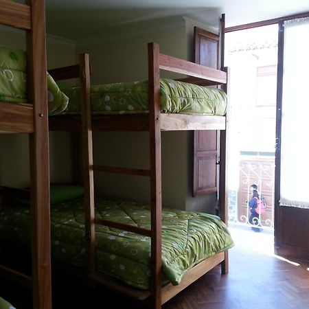 Villa Oropeza Hostel Сукре Стая снимка