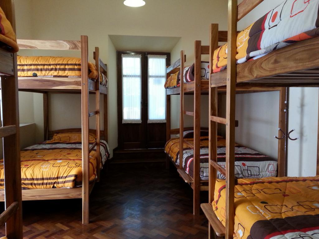 Villa Oropeza Hostel Сукре Стая снимка