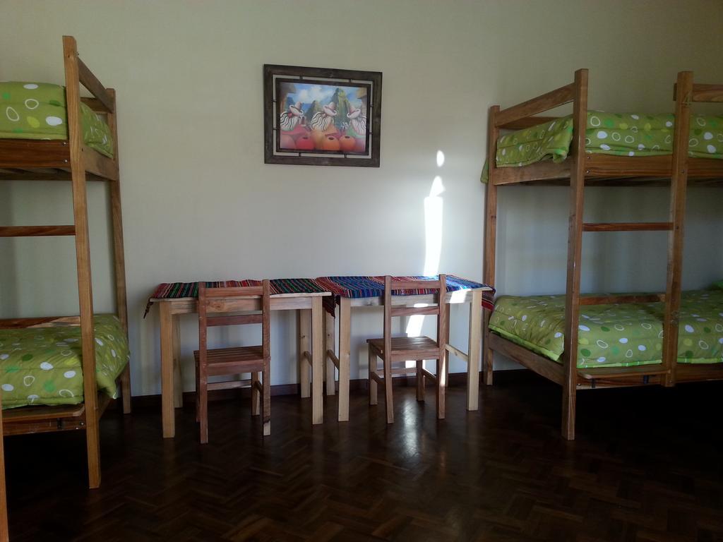 Villa Oropeza Hostel Сукре Стая снимка